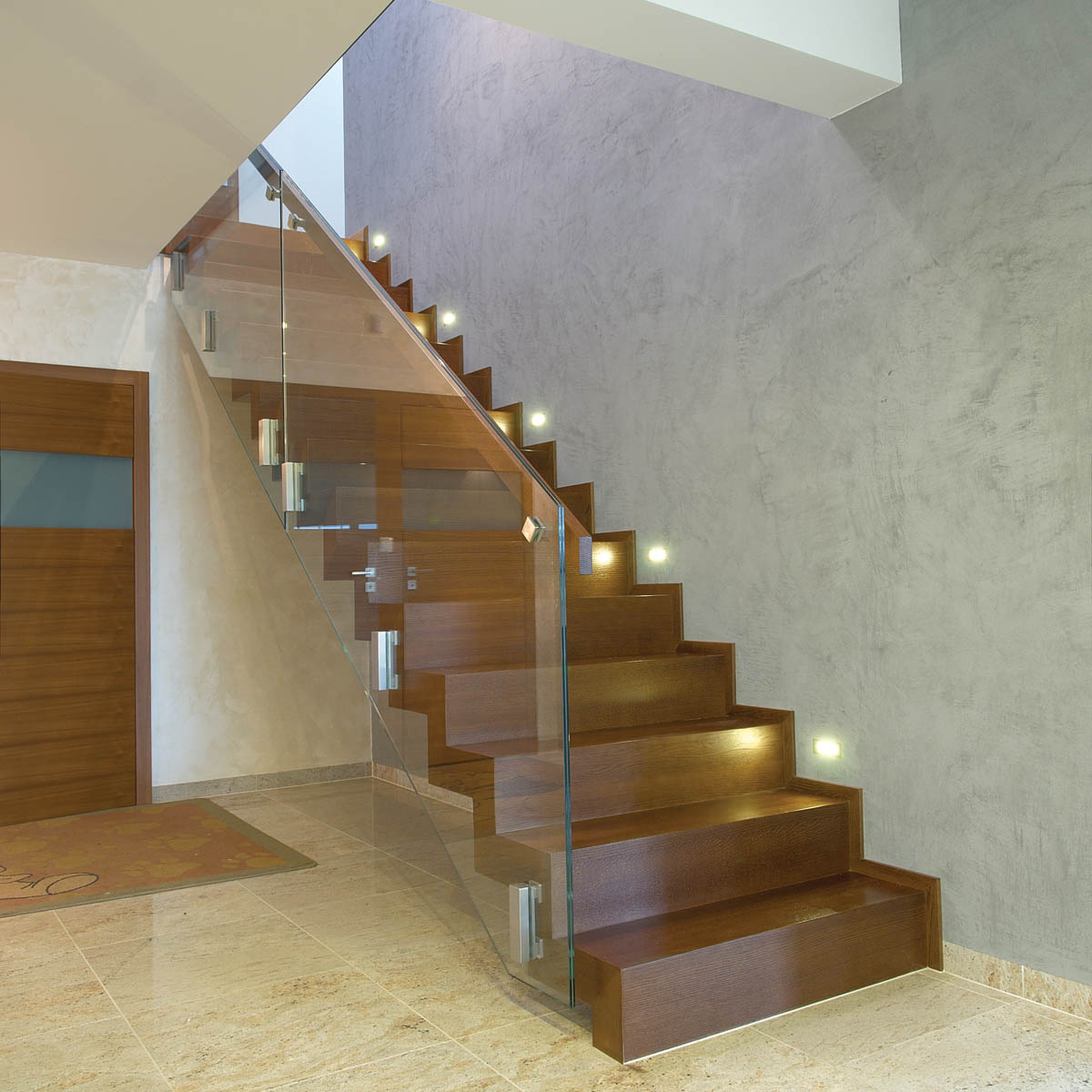 P51 Carpet stairs - Chudziński Stairs