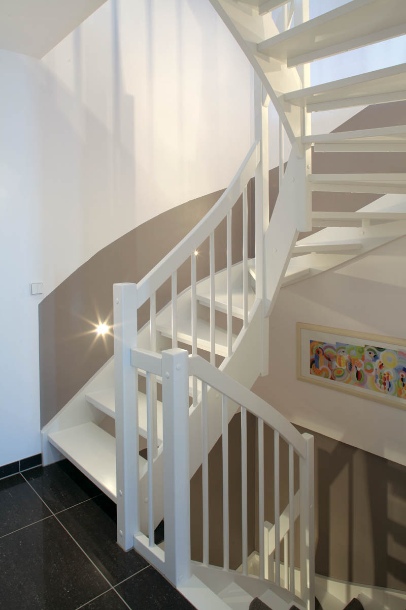 N07 Stringer stairs - Chudziński Stairs